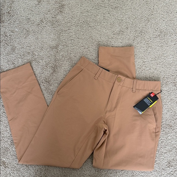 NWT Under Armour Iso Chill Heat Gear Taper Golf Pants Chinos Tan/Brown - Picture 2 of 7